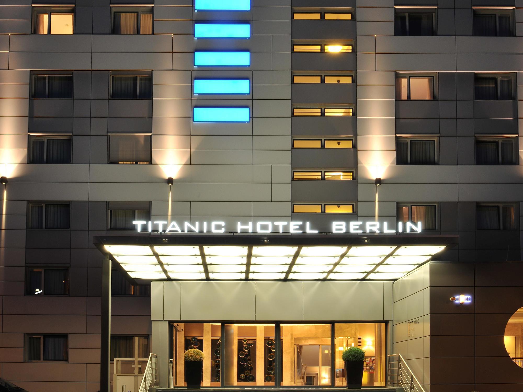 Titanic Comfort Mitte Berlim Exterior foto